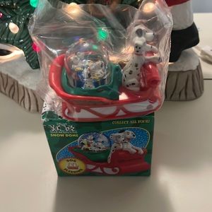 Disney McDonald’s Collectible 101 Dalmatians Christmas Snow Dome/Snow Globe